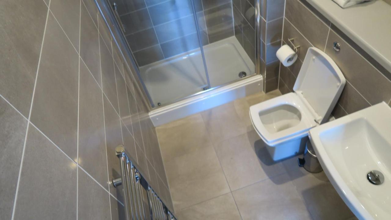 Quay Apartments Clarence House Нюпорт Екстериор снимка