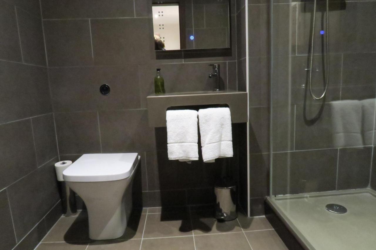 Quay Apartments Clarence House Нюпорт Екстериор снимка