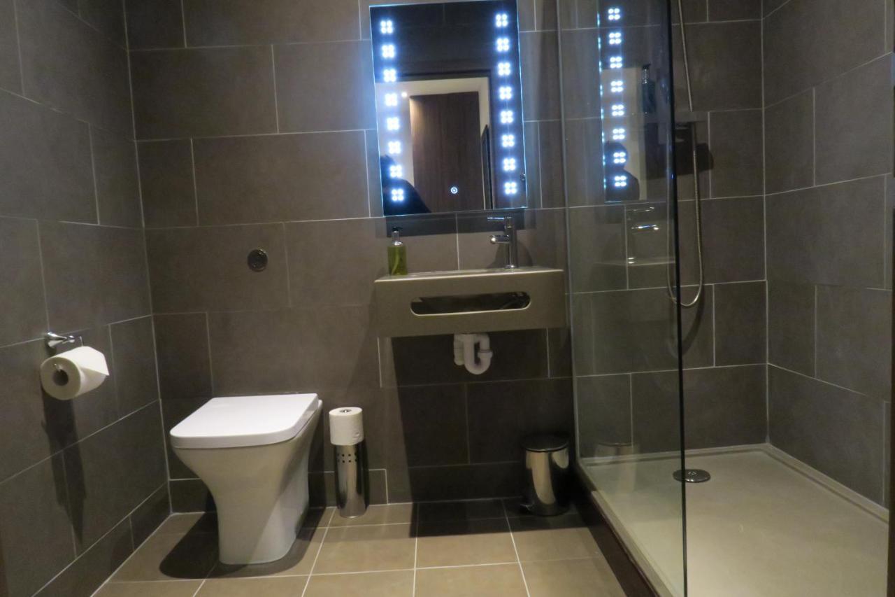 Quay Apartments Clarence House Нюпорт Екстериор снимка